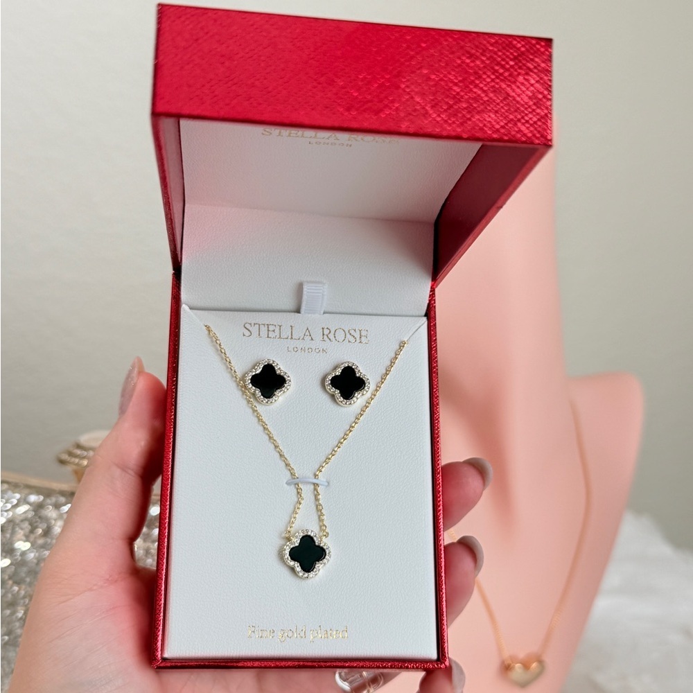 ⚜️ Stélla Gold and Black Jewelry Set - Picture 3 of 6
